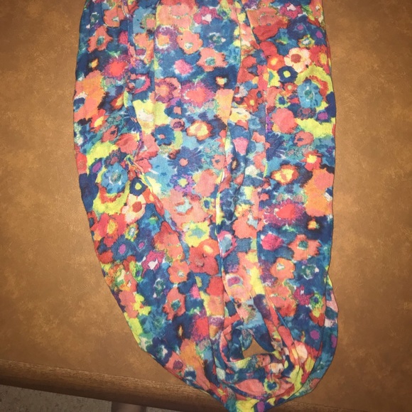 Colorful Watercolor Print Rainbow Scarf 🌈 🧣 - Picture 1 of 3